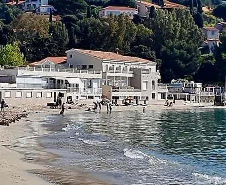 Front De - Climatise Classe 2 Etoiles Avec Jardin 아파트 *