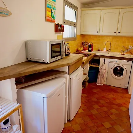 Front De - Climatise Classe 2 Etoiles Avec Jardin 아파트 르 라방두