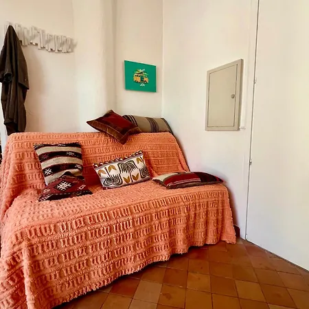 Front De - Climatise Classe 2 Etoiles Avec Jardin 아파트 *