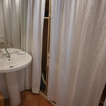 Front De - Climatise Classe 2 Etoiles Avec Jardin Daire *